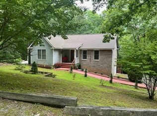 125 Jess Hooper Dr, Hayesville, NC 28904
