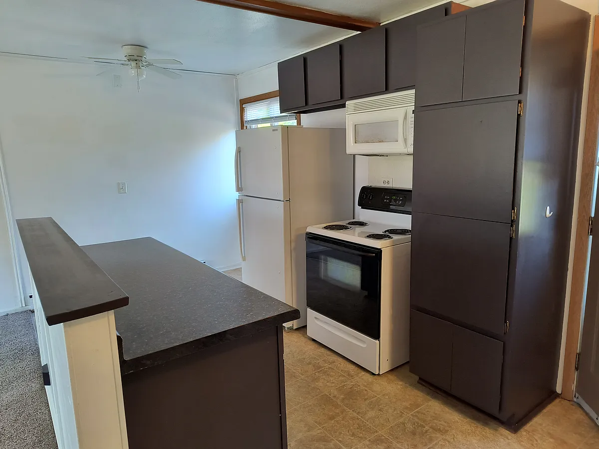 Building Photo - 28080 Brickville Rd #6