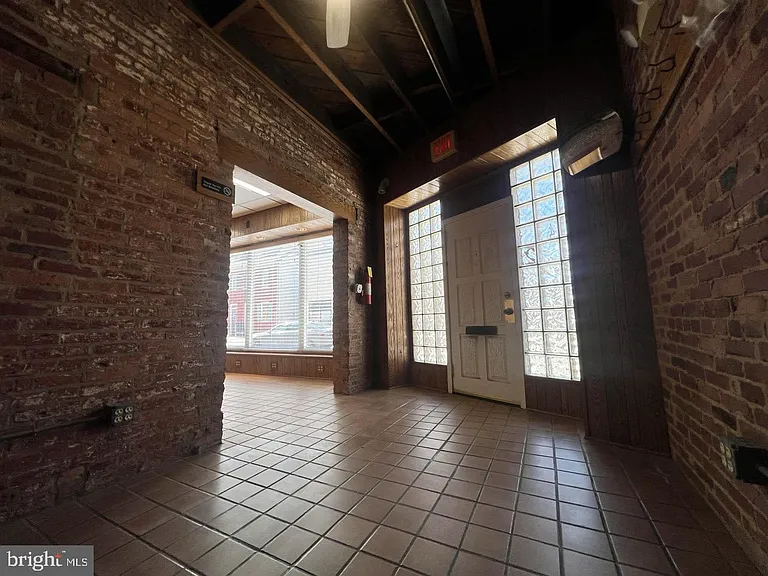 144 W Patrick St #6 — Photo 3
