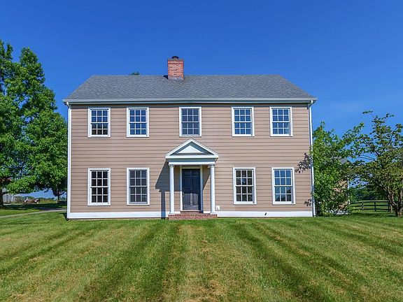 3rd image of 4751 Newtown Pike