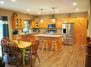 39144 Everett Ave, North Branch, MN 55056