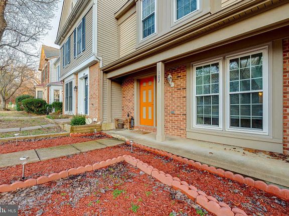 3rd image of 102 Batley Ct