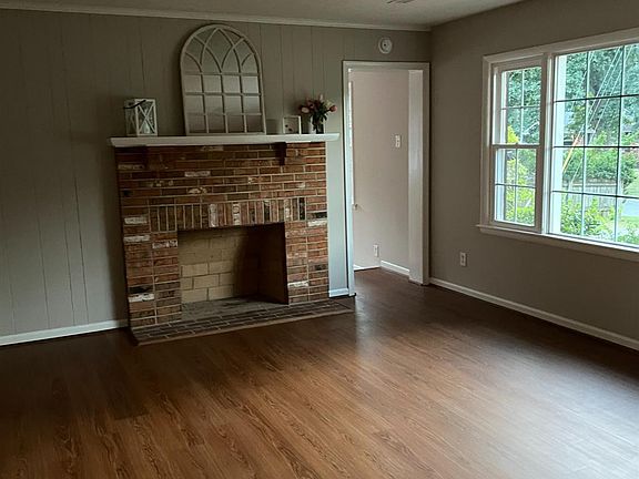 4th image of 125 Windsor Ln