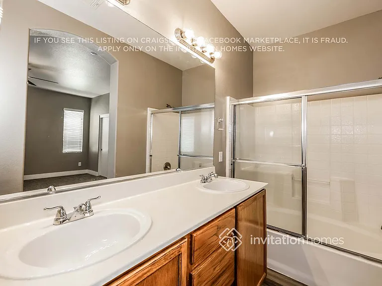 9113 Blue Raven Ave — Photo 11
