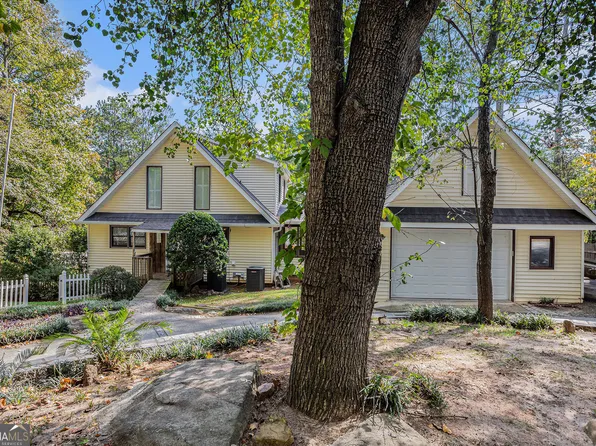 2370 Lucas Dr NE, Conyers, GA 30012