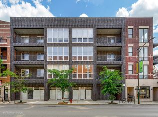 3530 N Lincoln Ave #402, Chicago, IL 60657