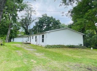 1702 Munith Rd, Jackson, MI 49201