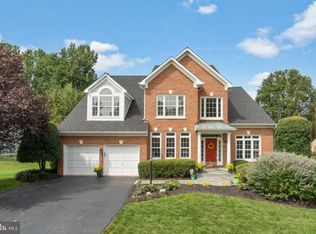 46476 Montgomery Pl, Sterling, VA 20165