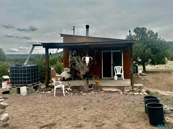 28 Corner Dr, Quemado, NM 87829