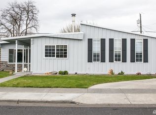 1211 S Evergreen Dr, Moses Lake, WA 98837