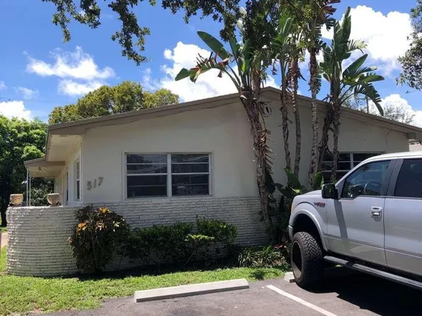 517 SW 9th St #1, Hallandale, FL 33009
