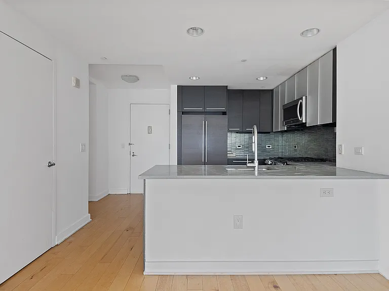 2 2nd St #1103 — Photo 27