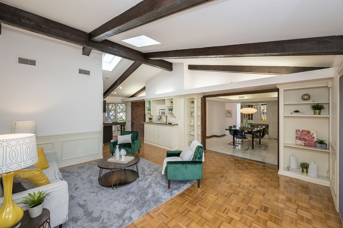 18 Sunswept Dr, Saint Louis, MO 63141 MLS 24000523 Zillow