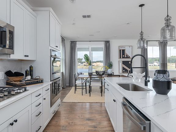 Kitchen with tons of counter space