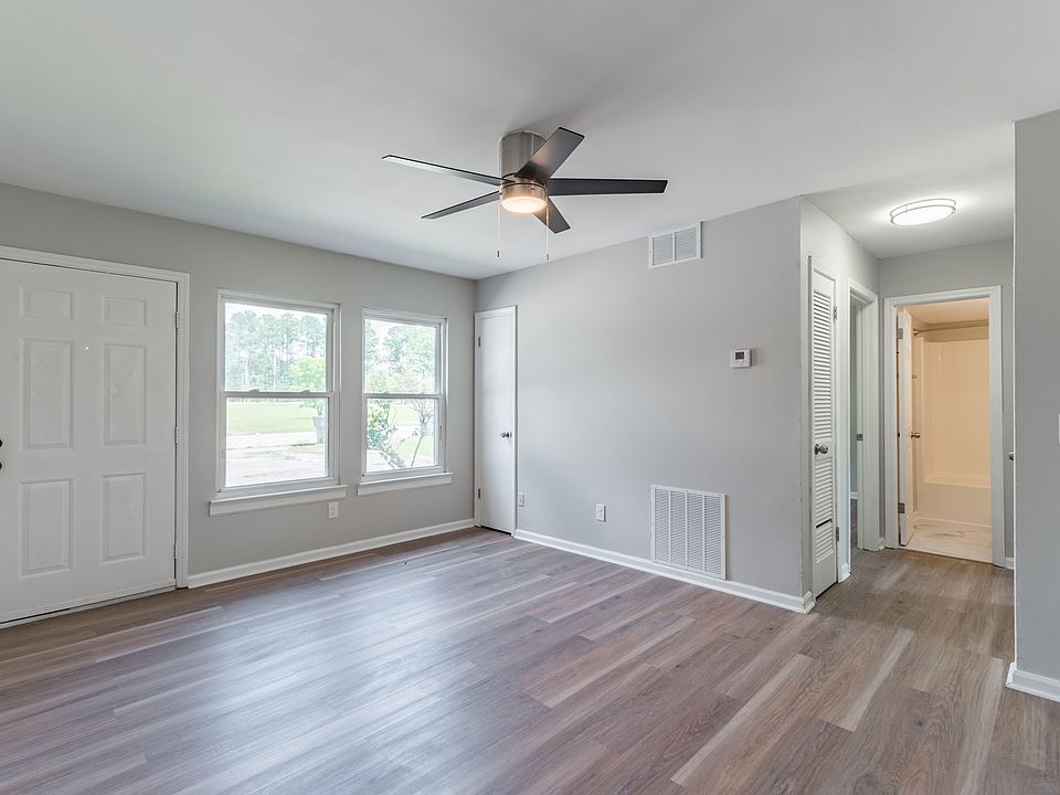 1st image of 1491 Trinity Dr