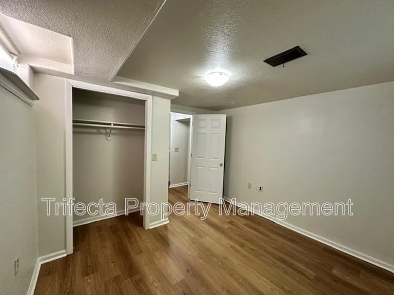 622 Miller Dr — Photo 14