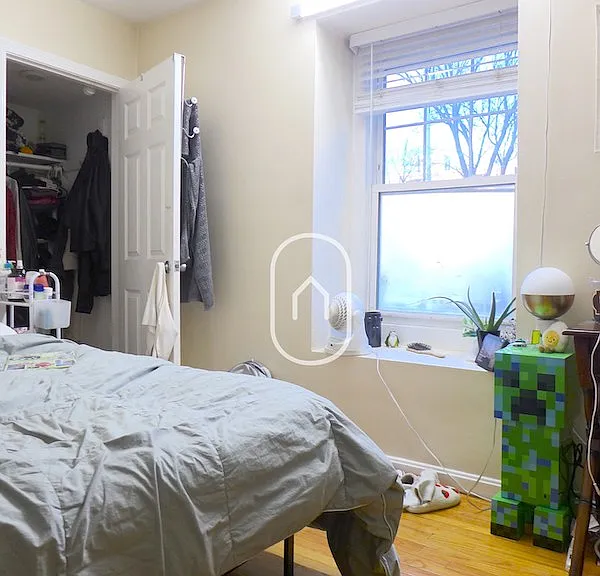 28 Williams St #1L — Photo 6