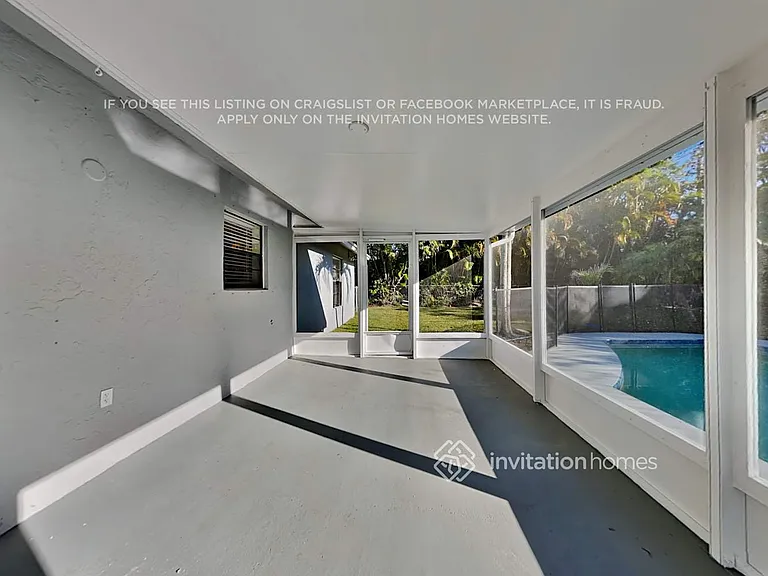 359 Las Palmas St — Photo 16
