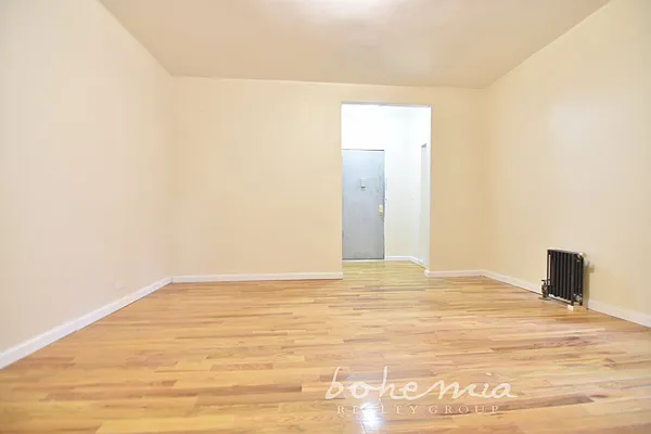 Rented by Bohemia Realty Group | media 7