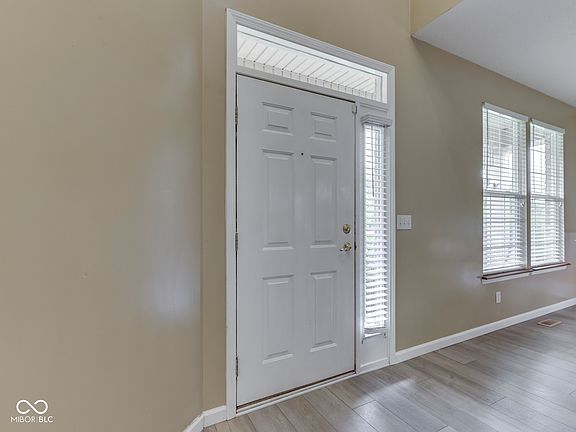 4th image of 1225 Berrywood Dr