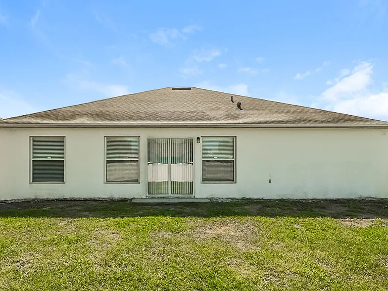 232 Tiffany Ct — Photo 16
