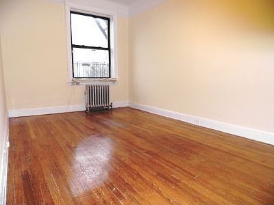 2nd image of 700 Riverside Dr APT 4D