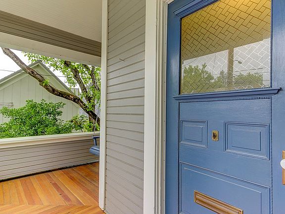 3rd image of 925 B St