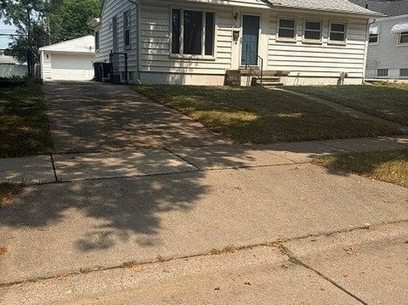 231 Walper Ave, Clawson, MI 48017