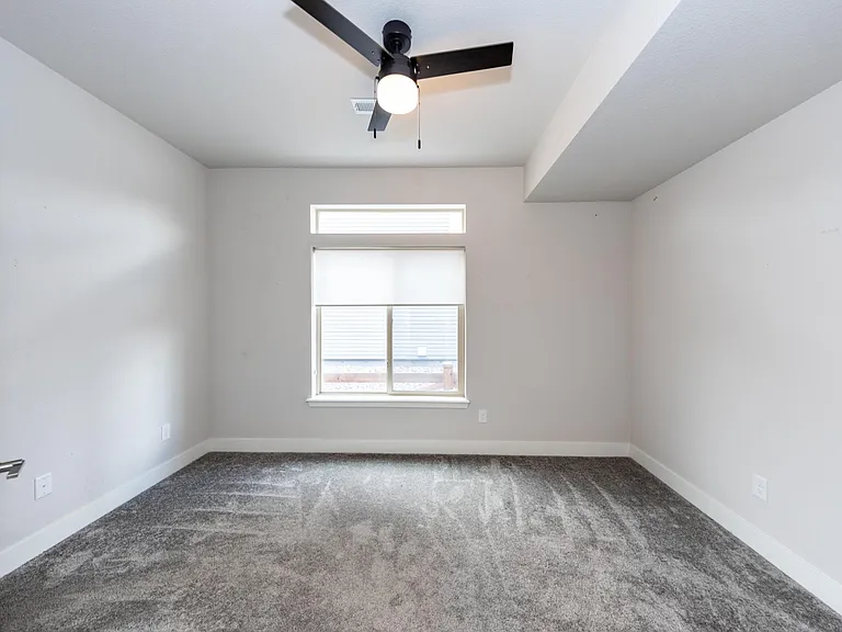 5902 Carrick Ln — Photo 22