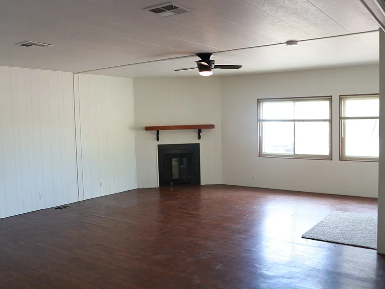 5301 E Tanglewood Cir — Photo 12