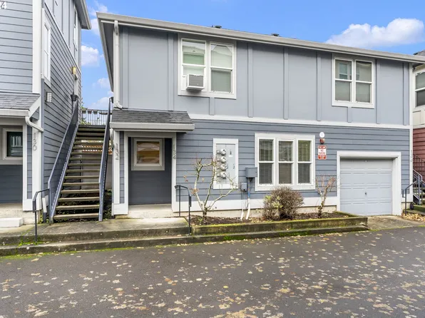 134 SE 119th Ave #4, Portland, OR 97216
