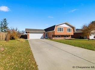 1175 Long Valley Rd, Cheyenne, WY 82001