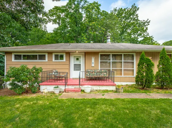 2600 Ridgecrest Dr, Chattanooga, TN 37406