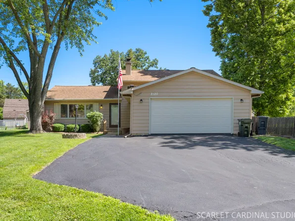 2120 Meadow Dr, Lindenhurst, IL 60046