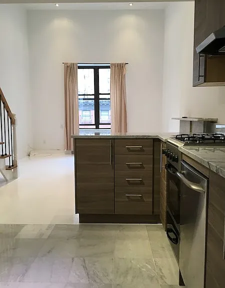 72 Irving Pl #5A — Photo 7