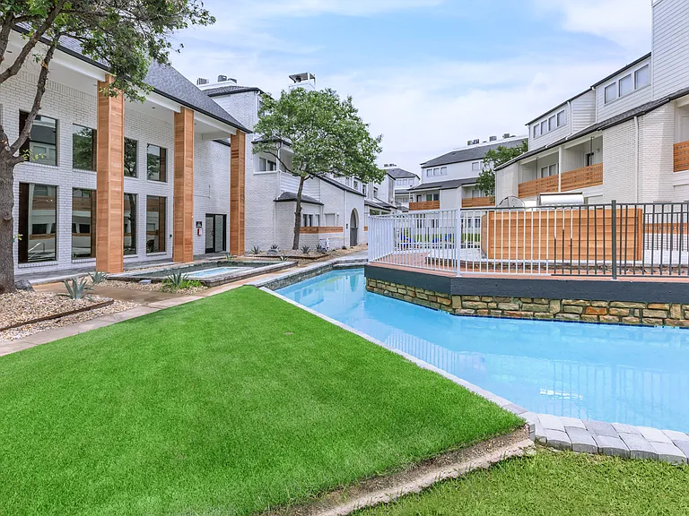 Fort Worth, TX Apartments — Photo 20