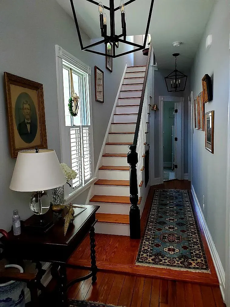 2 bed, 1.5 bath, 1500 sqft, $2,100 — Photo 2