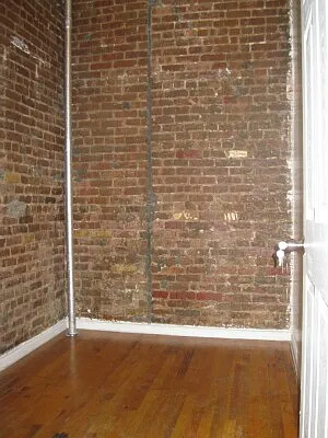 Rented by Tower Brokerage | media 43