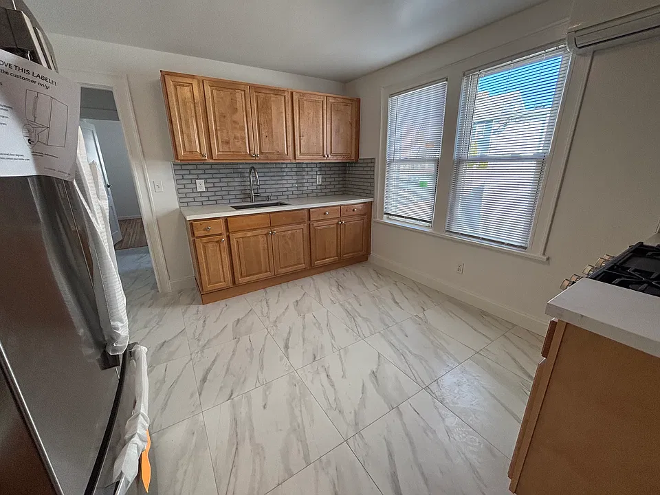 175 Washington Ave #3