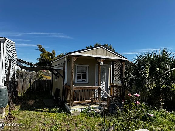 5th image of 220 Sherman Ave N