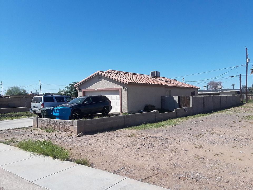 2nd image of 3142 E Mobile Ln