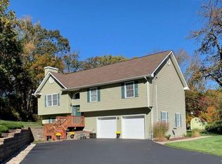 84 Penaluna Rd, Monroe, NY 10950
