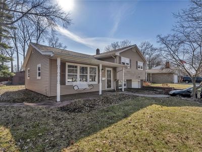 889 Hartford Dr, Elyria, OH, 44035
