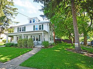 221 E New St, Lititz, PA 17543