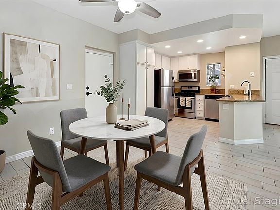 3rd image of 28871 Canyon Point