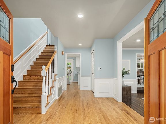 5th image of 14314 NE 10th Place