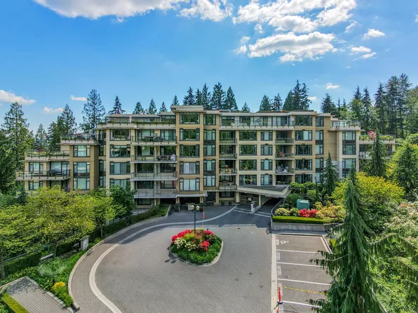 2950 Panorama Dr #708, Coquitlam, BC V3E 0C9
