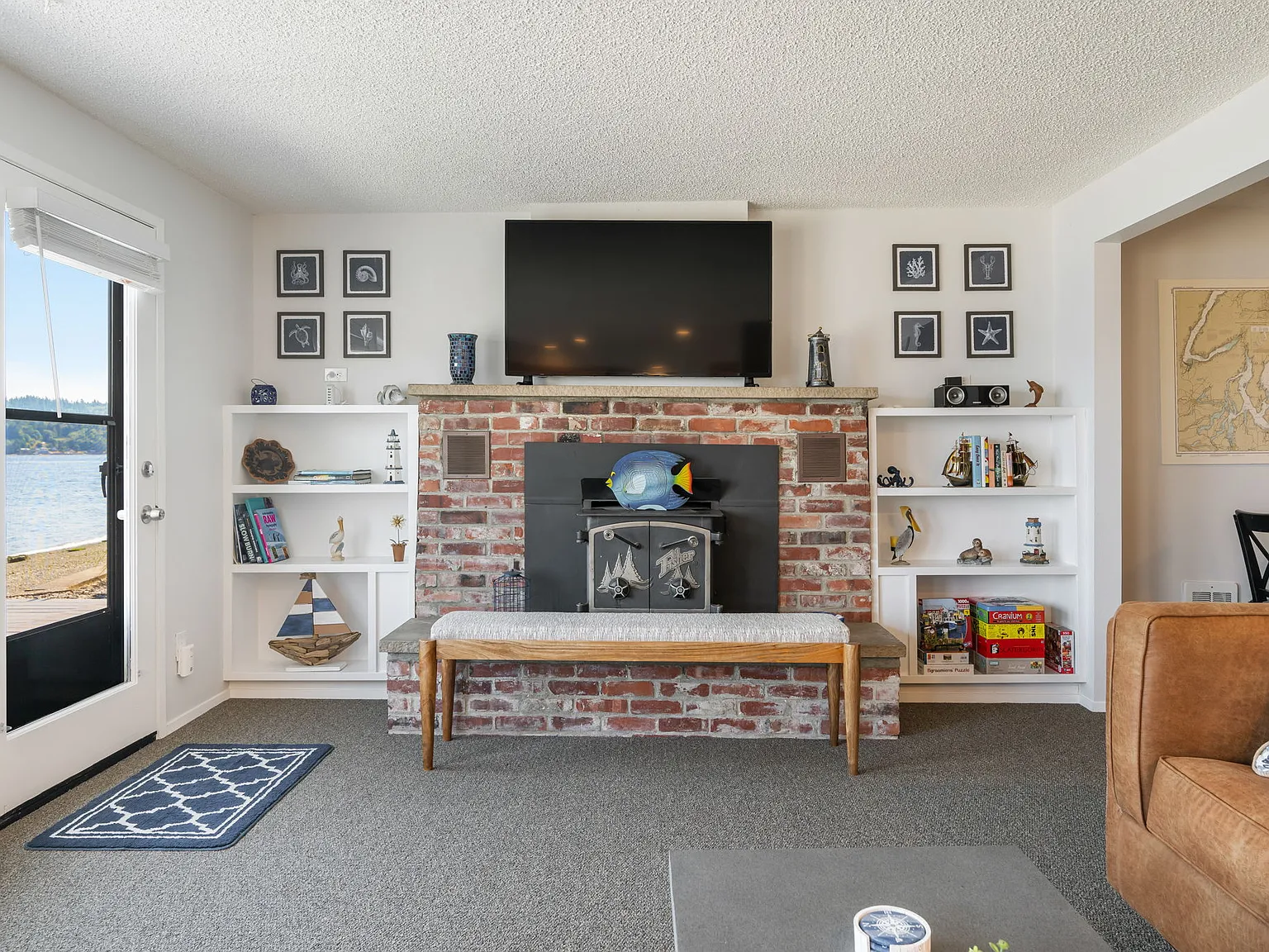 3 bed, 1033 sqft, $4,500 — Photo 3