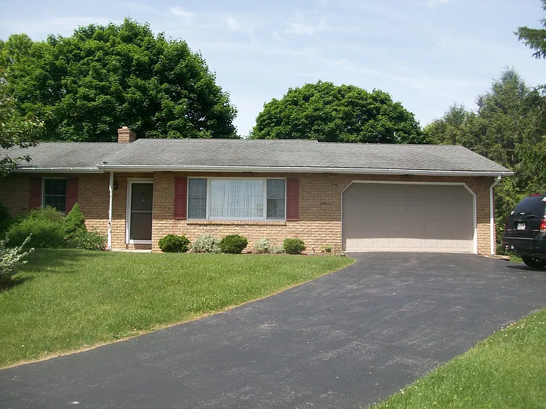 12188 Susquehanna Trl S — Photo 1