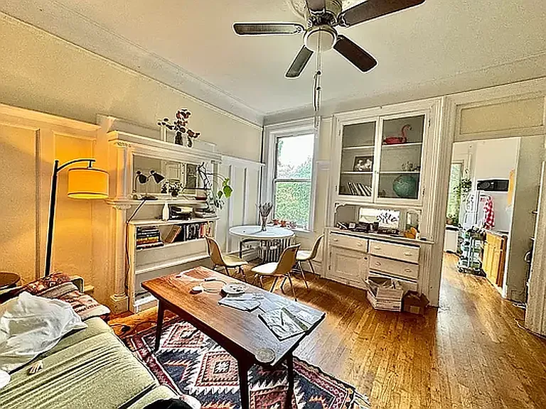 666 Park Pl #2R — Photo 38